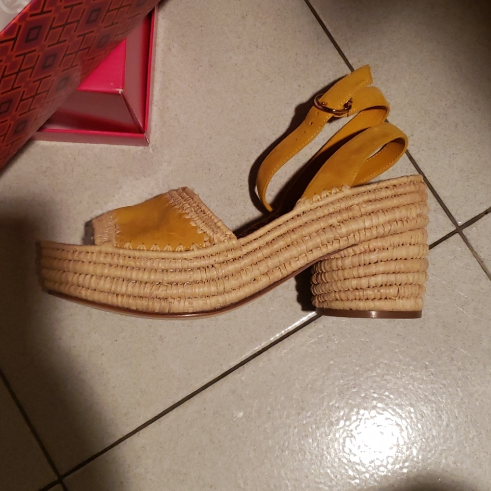 Tory Burch Platflorm Suede SIZE 10 Sandal